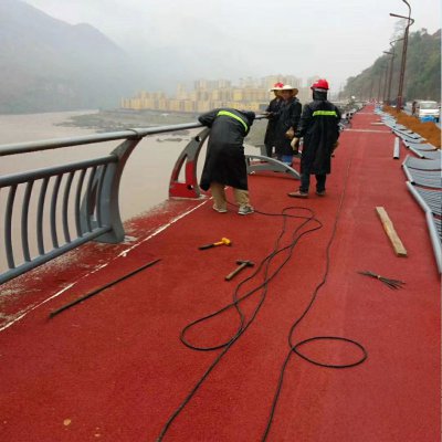 河道護欄
